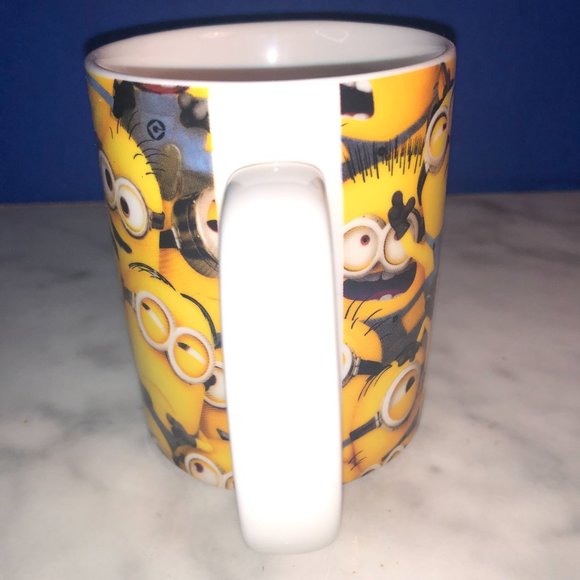 Cup Mug Universal Studios Despicable Me Minions 12209-4 Zak! Designs 2015 - Picture 2 of 6